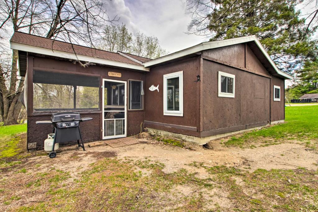 Bemidji Cabin with Gas Grill and Access to Lake!